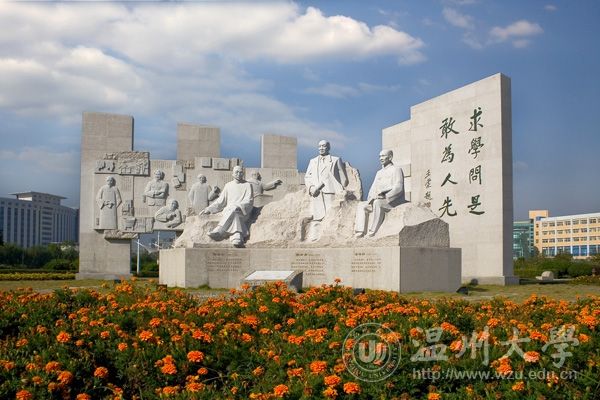 ���ݴ�ѧ��һ�����������٣�����רҵ�Ƽ�