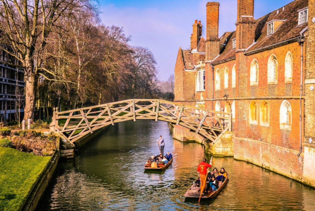 剑桥大学在哪个城市?一年学费多少钱