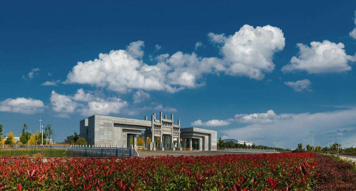 �Ϸʹ�ҵ��ѧ����У����ô����������������¼ȡ�������Ƕ��٣�