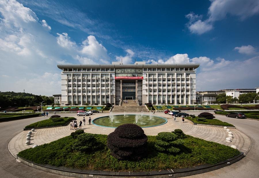 湘潭大学兴湘学院是几本怎么样学费多少?2019各专业分数线公布