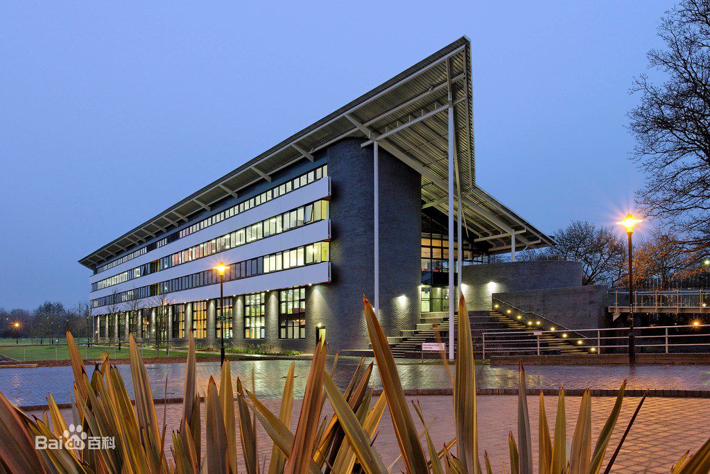 华威大学怎么样世界排名第几?硕士申请条件是什么留学费用多少?