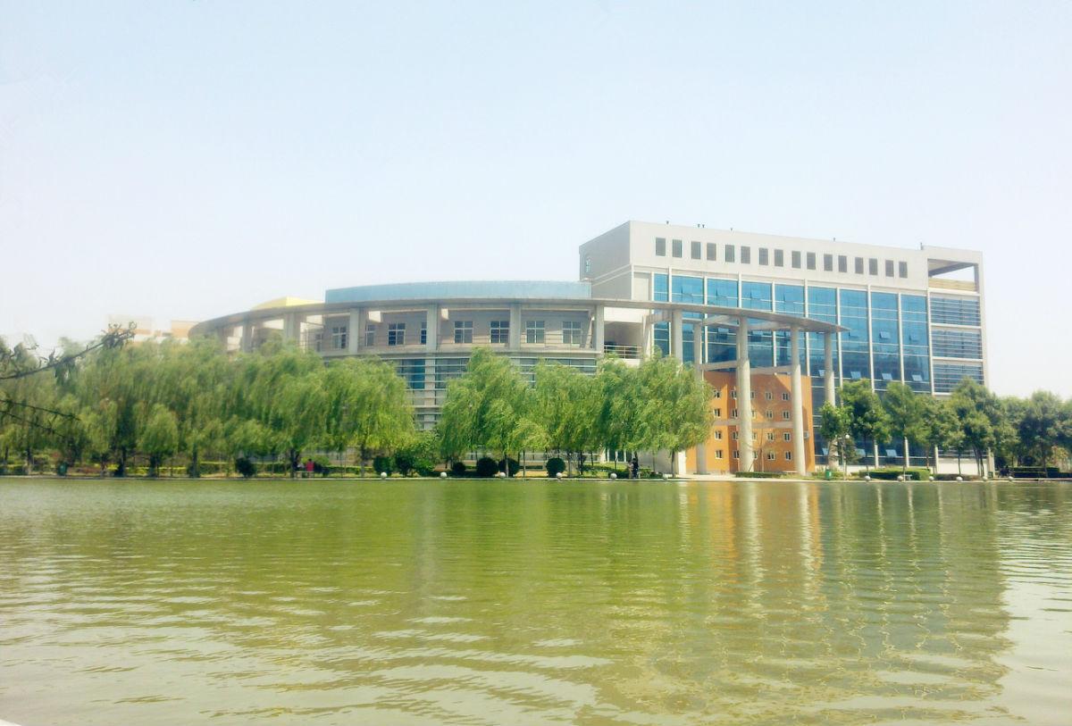 ������ѧԺ���ģ�����컹�ǹ��죿�Ƕ�������������