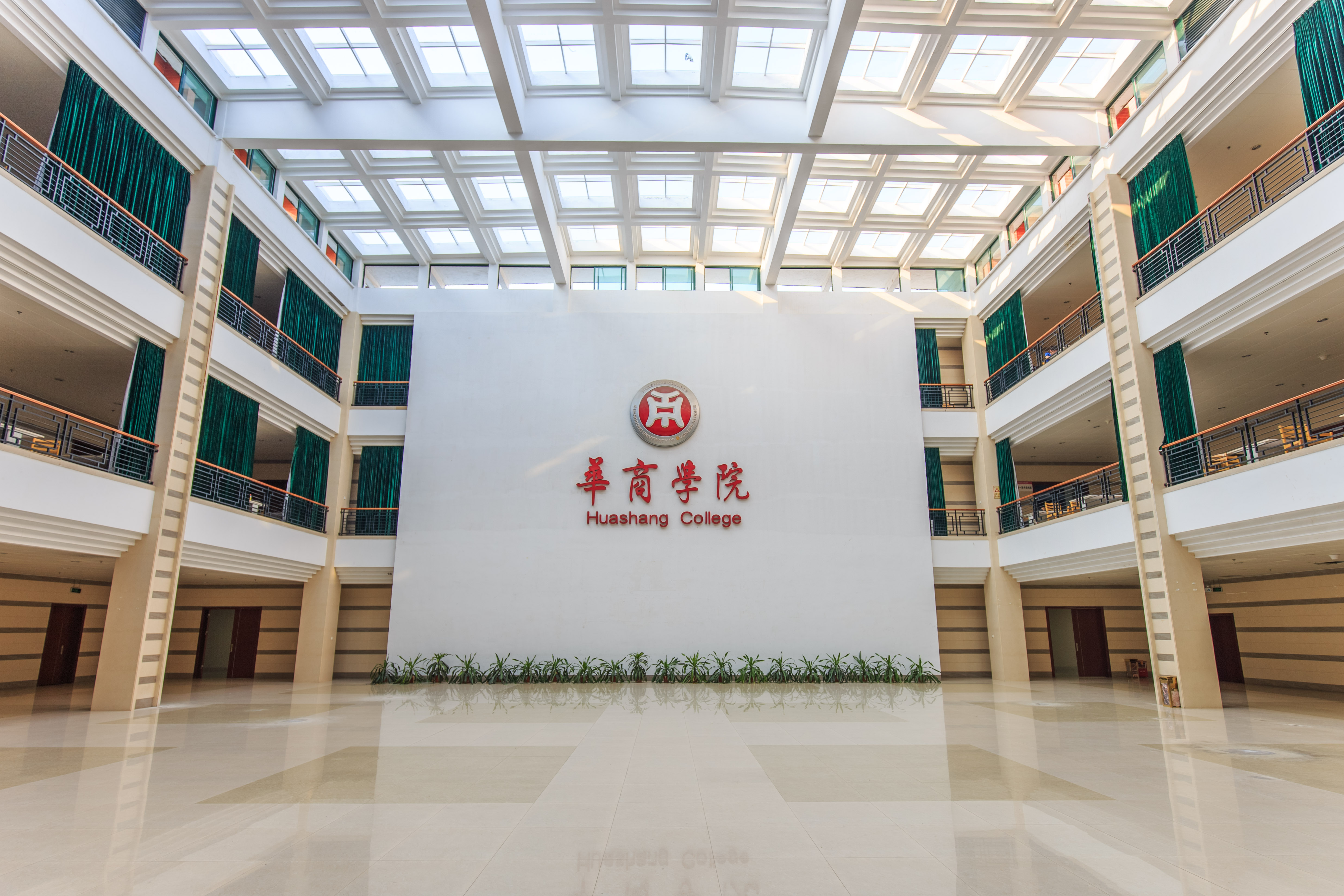 新会校区迎新工作圆满完成-广州华商职业学院招生网