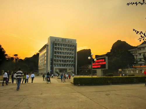 柳州職業(yè)技術(shù)學(xué)院是公辦還是民辦？一年學(xué)費多少？宿舍圖片