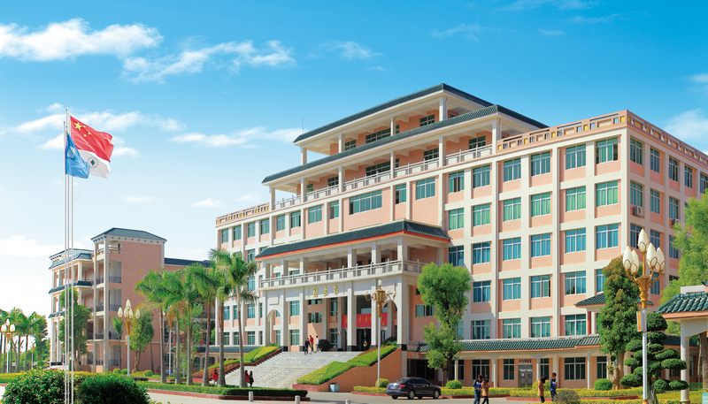 ���ݳ���ְҵѧԺ��ô��������ѧ�Ѷ��٣�����������Σ�