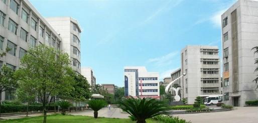 ���ϻ���ְҵ����ѧԺ��ô�������������������ô����ѧ�Ѷ���