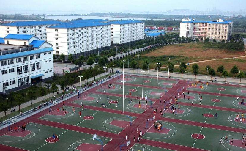 长江工程职业技术学院邮编 地址?专业有哪些?每年奖助学金多少